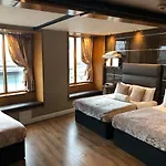 Signature Living Hotel