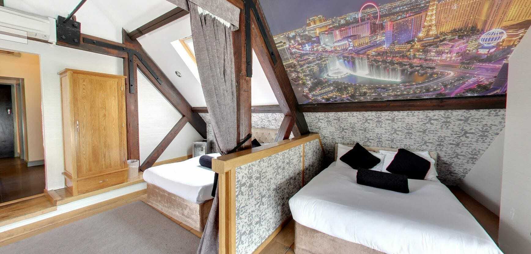 Signature Living Hotel 4*
